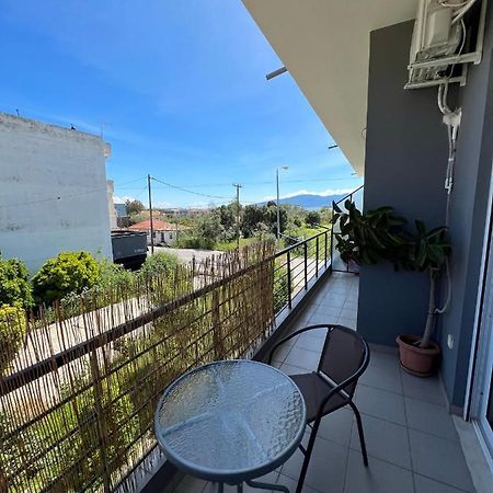 נפפקטוס Vasiliki Apartments מראה חיצוני תמונה