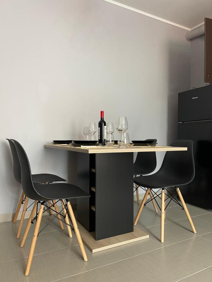 נפפקטוס Vasiliki Apartments מראה חיצוני תמונה